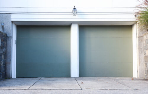7 Ways Garage Doors Boost Your Curb Appeal